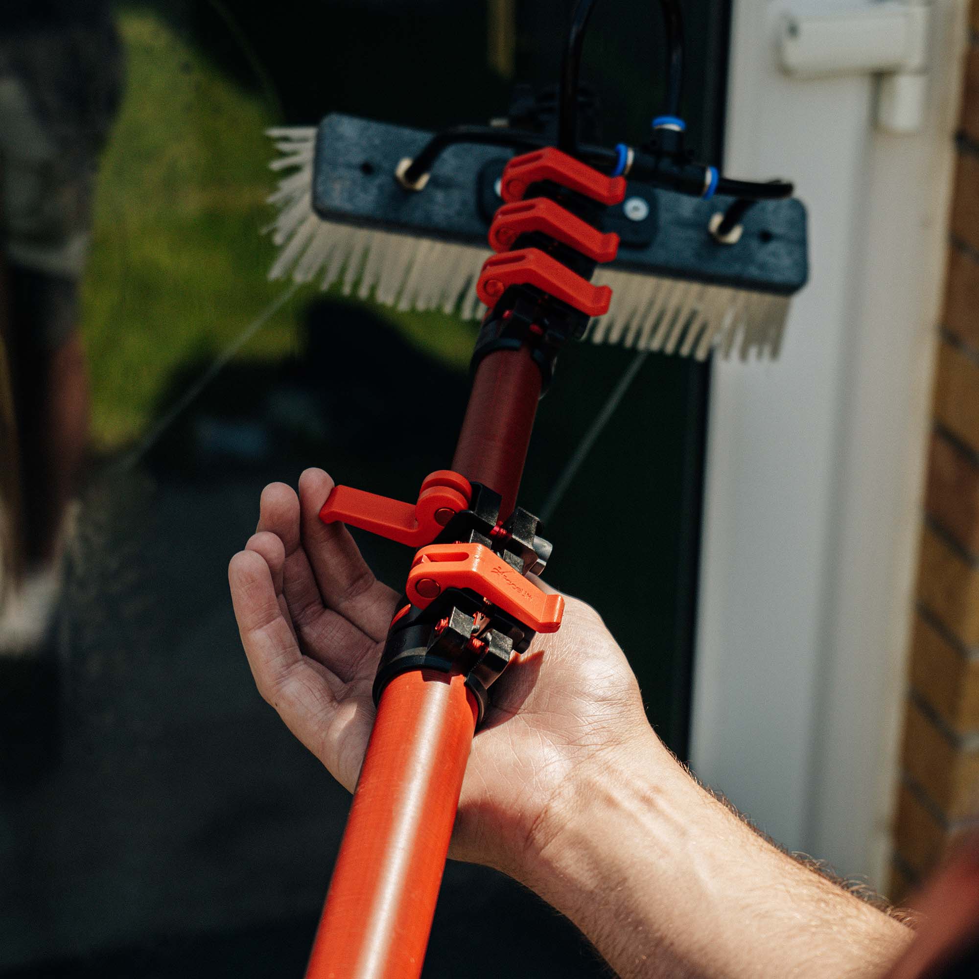 FaceLift® Phantom Hybrid Pole